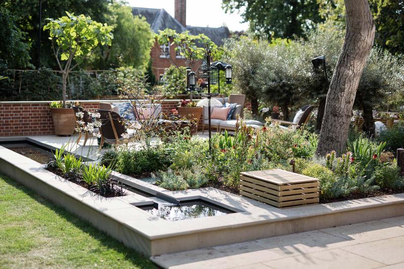 JHGDsut 220728 Kidbrooke back 2150 web