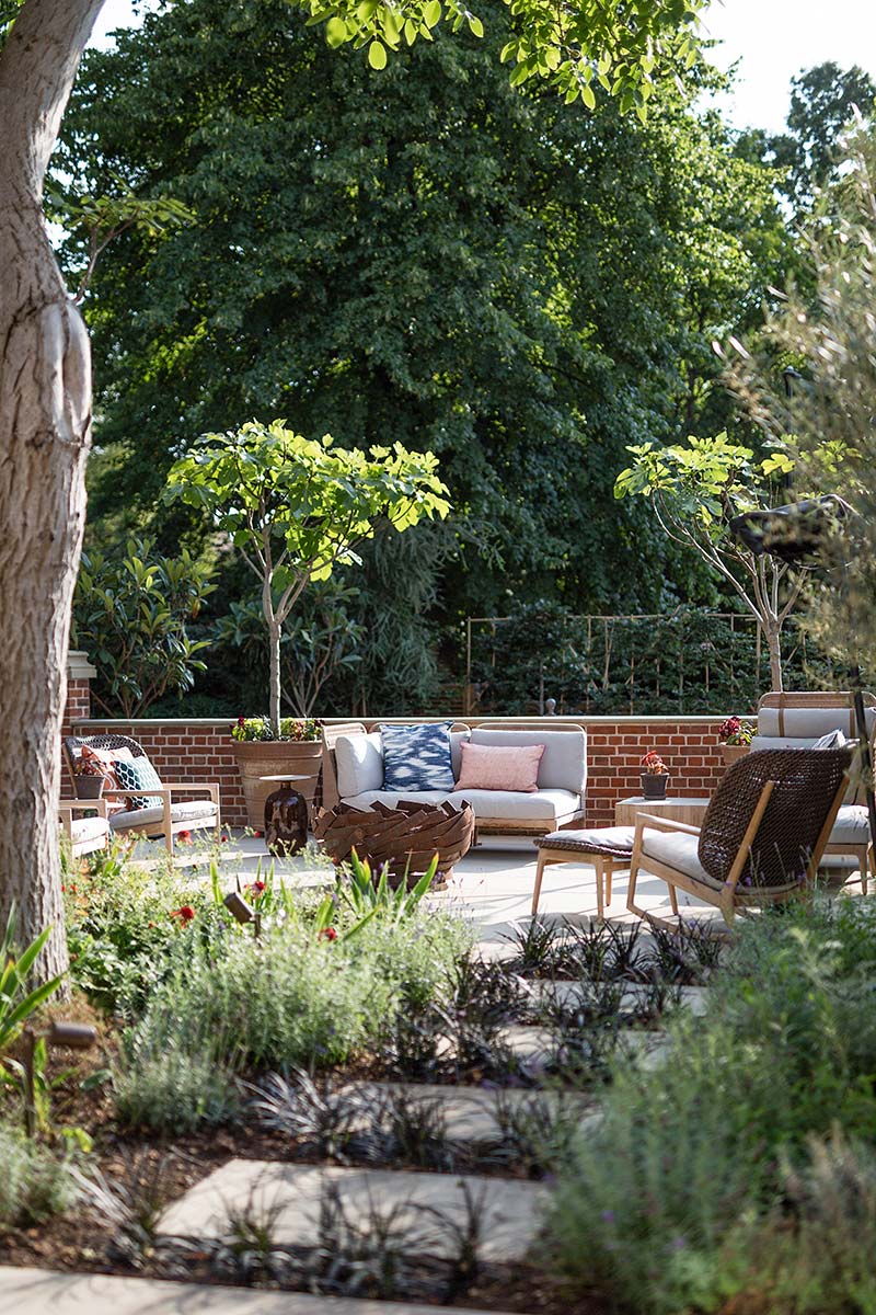 JHGDsut 220728 Kidbrooke back 2211 web