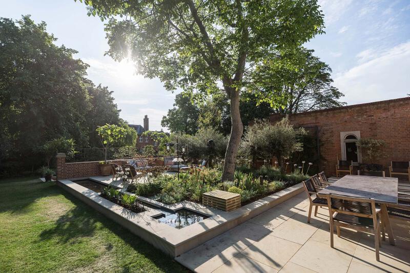 JHGDsut 220728 Kidbrooke back 2282 HDR web