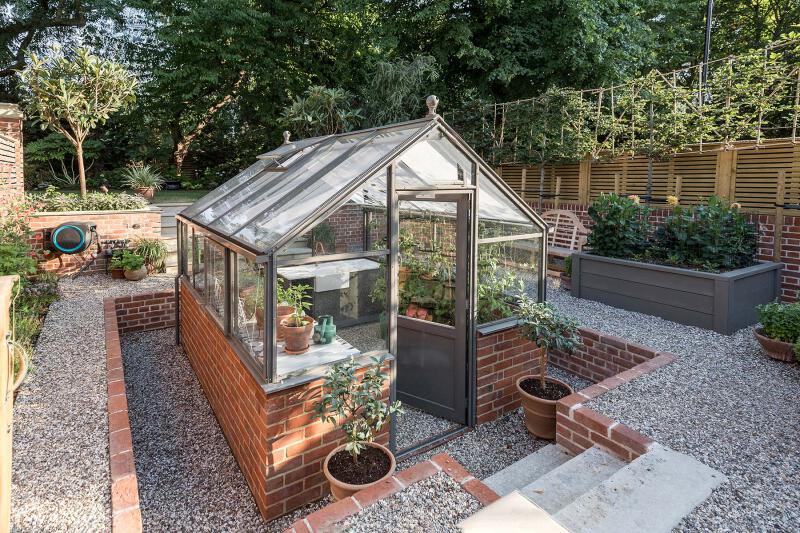 JHGDsut 220728 Kidbrooke back 2478 HDR web