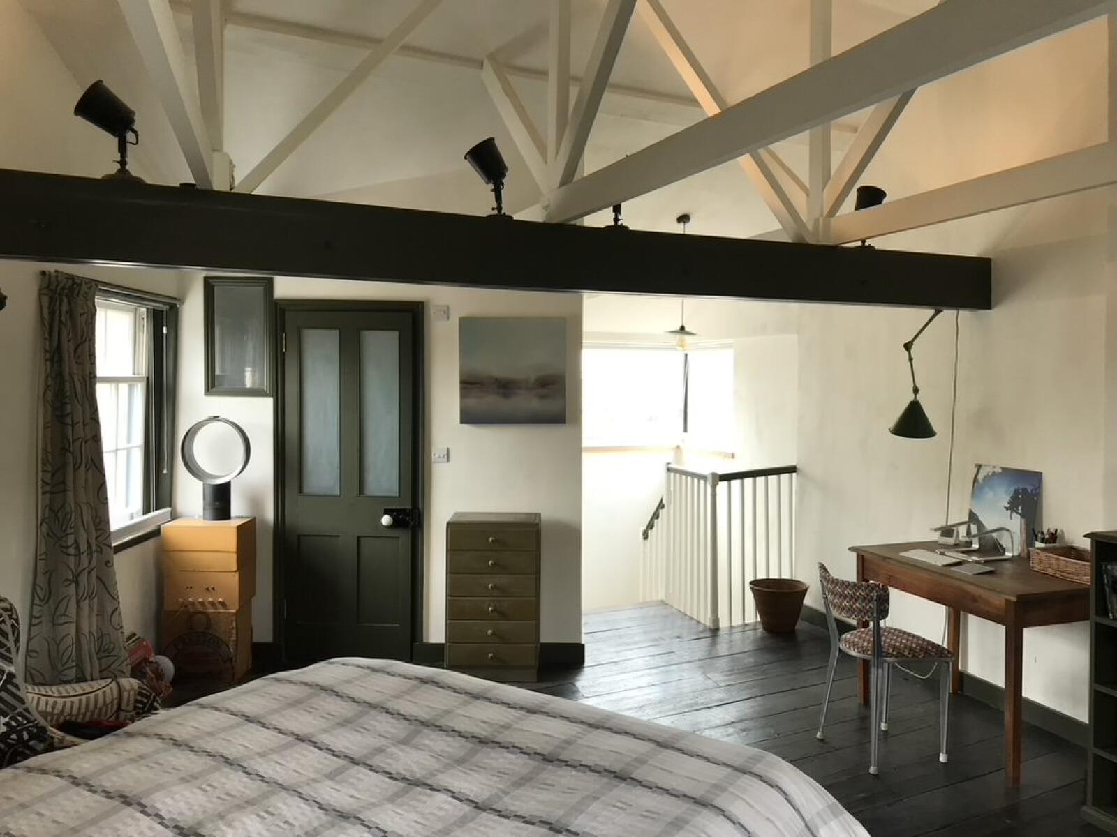 0F901A80 01F5 4352 94FA AEF096DE45A8 1 105 c