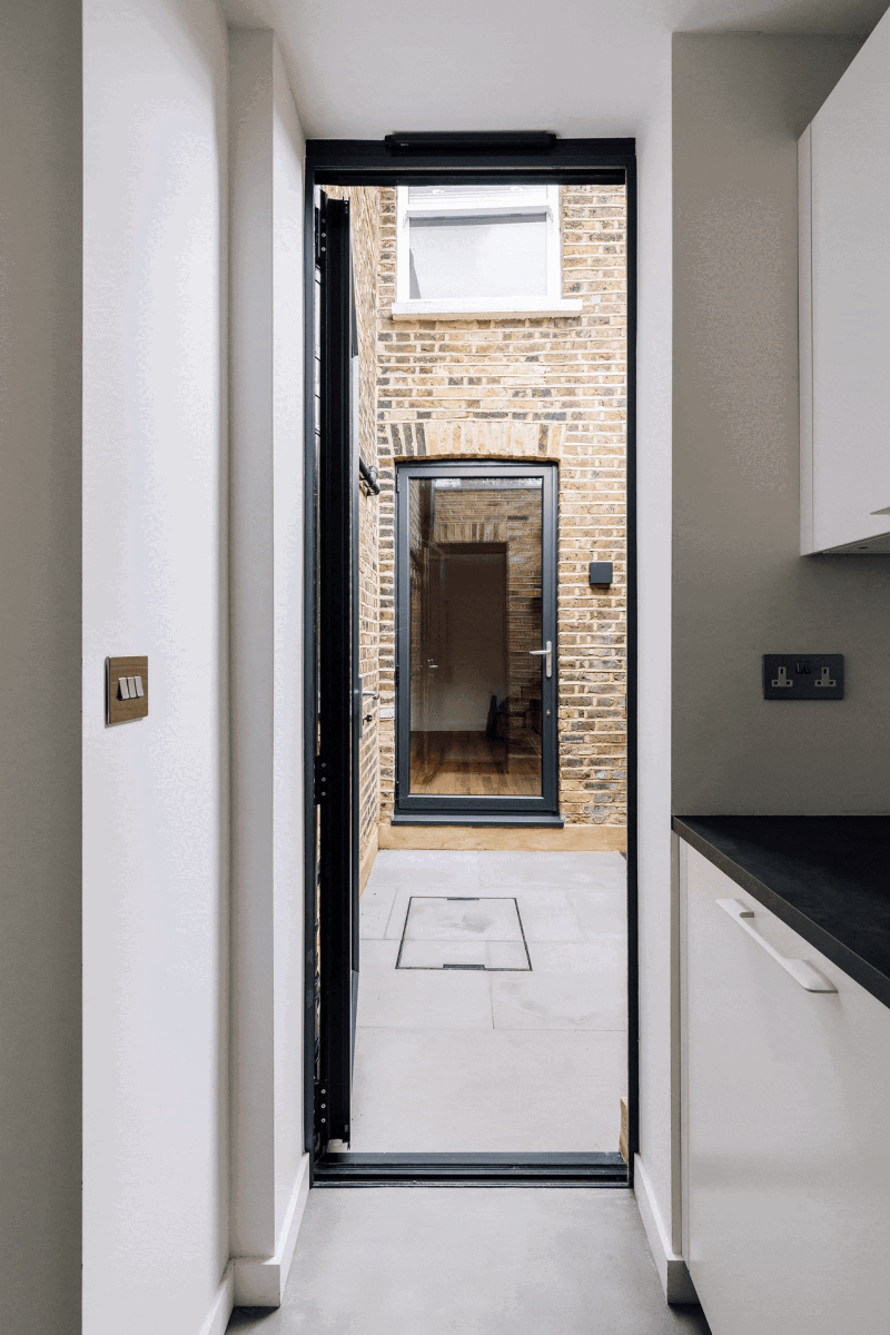 ezgif 45bc39343a8f0def